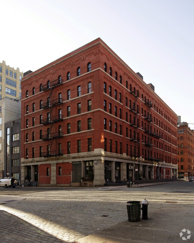 Foto del edificio - 465-467 Greenwich St