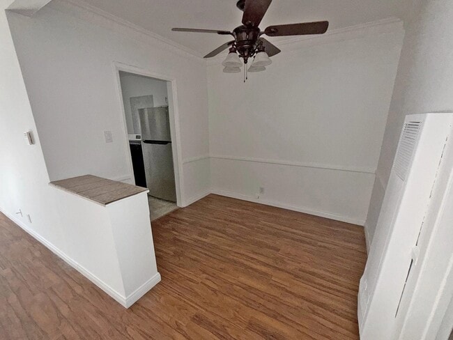 Foto del edificio - 1509 Orange Grv Ave