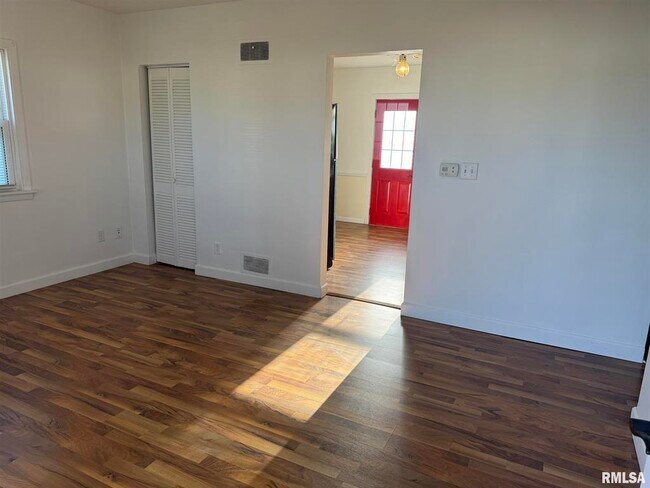 Foto del edificio - 3741 Keota Ave