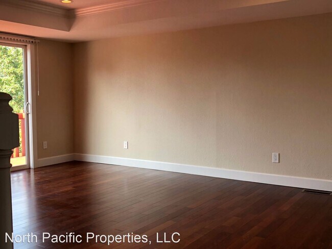 Foto del edificio - 5 br, 3 bath House - 3007 Cedar Ave S