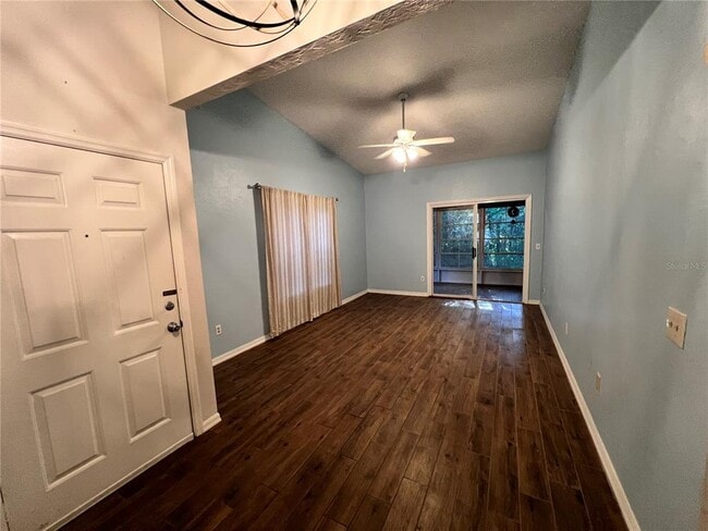Building Photo - 439 NW 50th Blvd