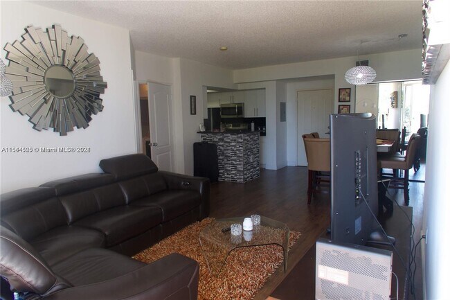 Foto del edificio - 5077 NW 7th St