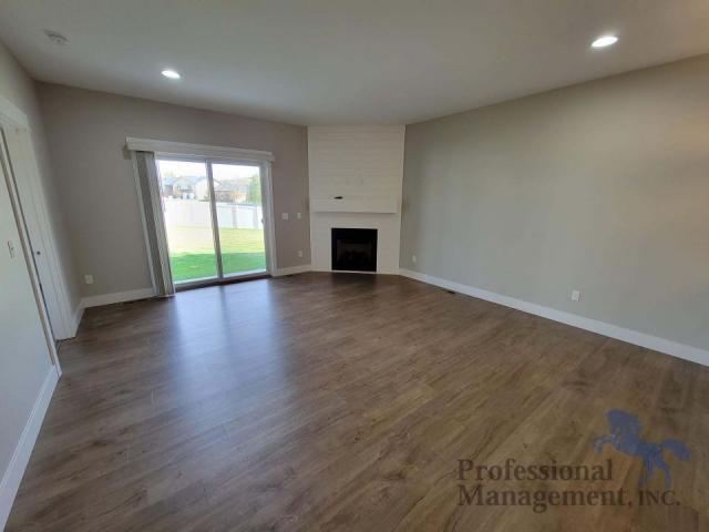 Building Photo - 3 bedroom in Billings MT 59106