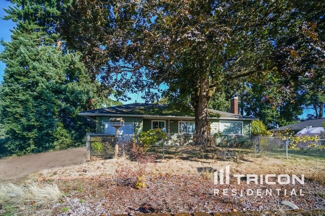 Building Photo - 2308 NE 51st St