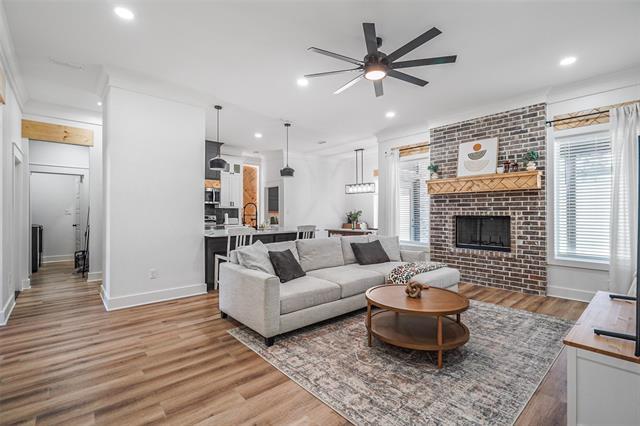 Foto del edificio - 17172 Mary Martin Dr