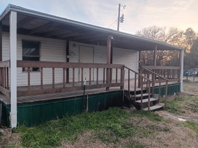 Building Photo - 216 Aztec Way