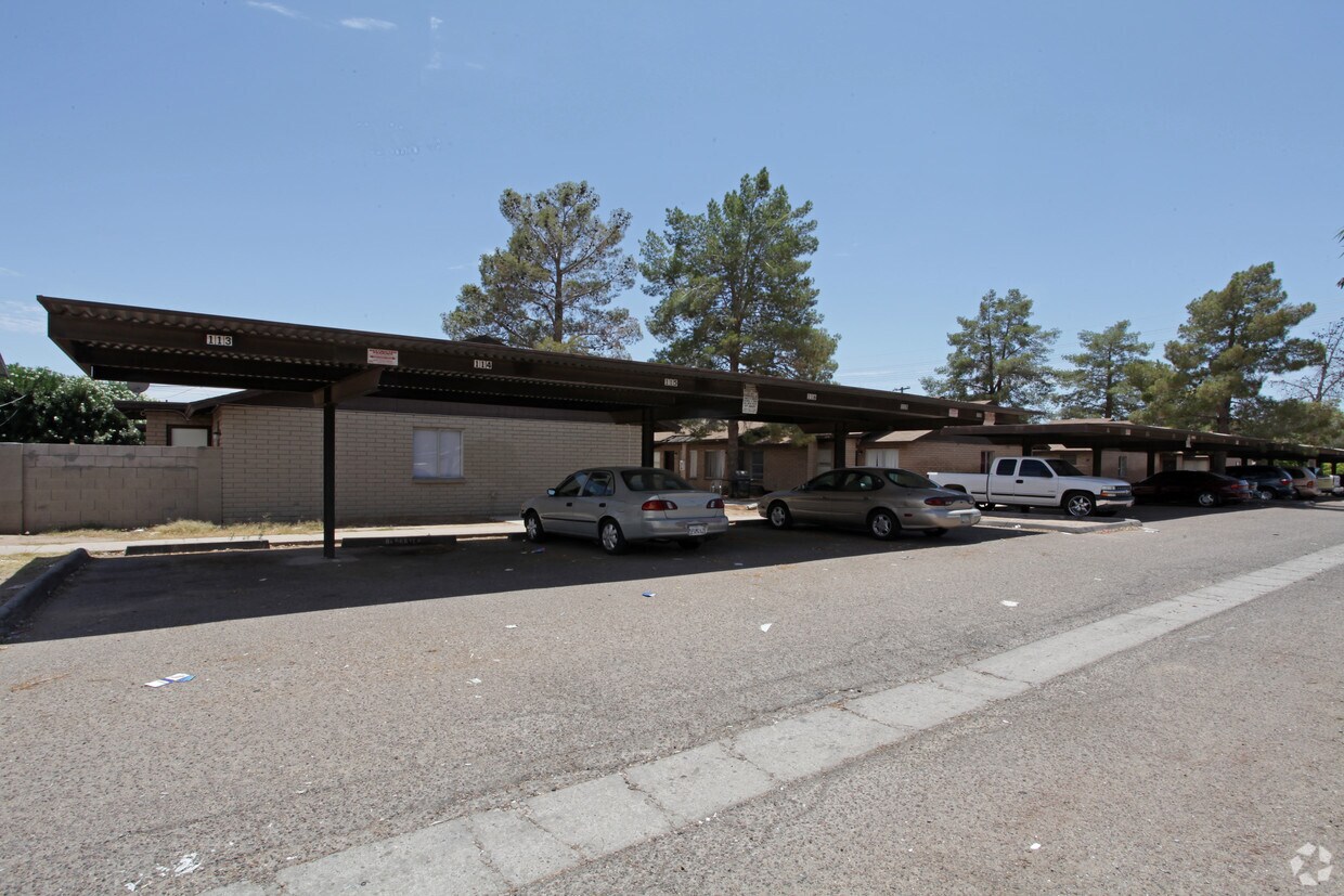 Foto del edificio - Stapley Terrace Apartments