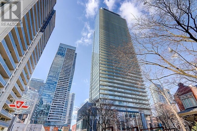 Building Photo - 3 Gloucester St