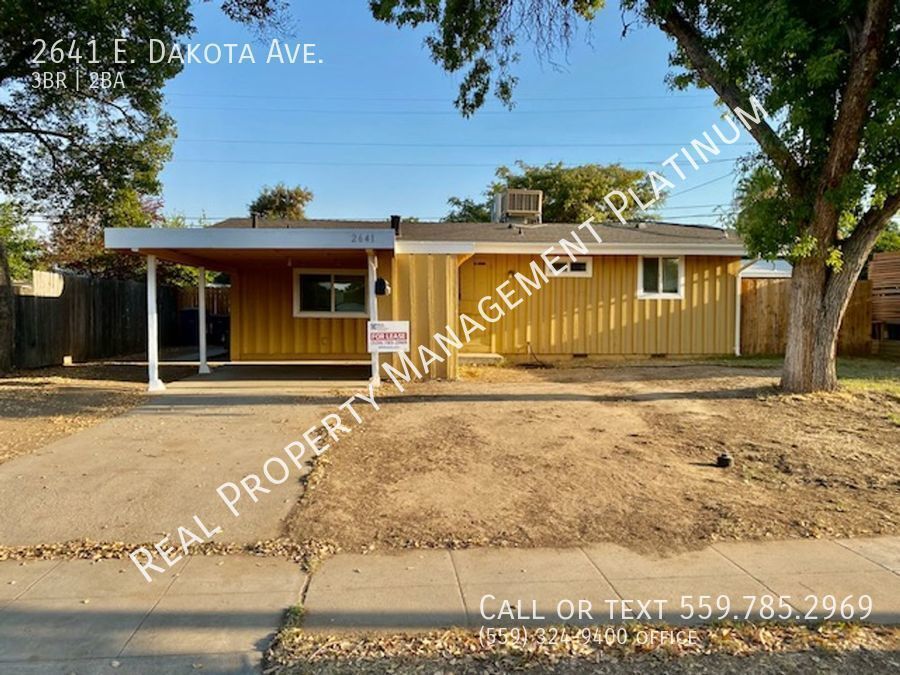 Foto principal - $1,650 Remodeled 3 Bedroom E. Dakota Ave, ...