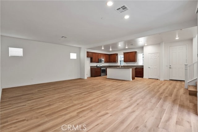 Foto del edificio - 7465 Galloway Ln