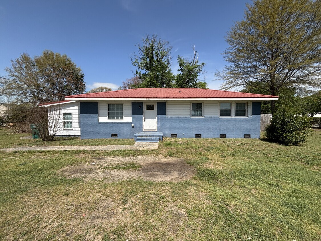 Primary Photo - 362 Canady St