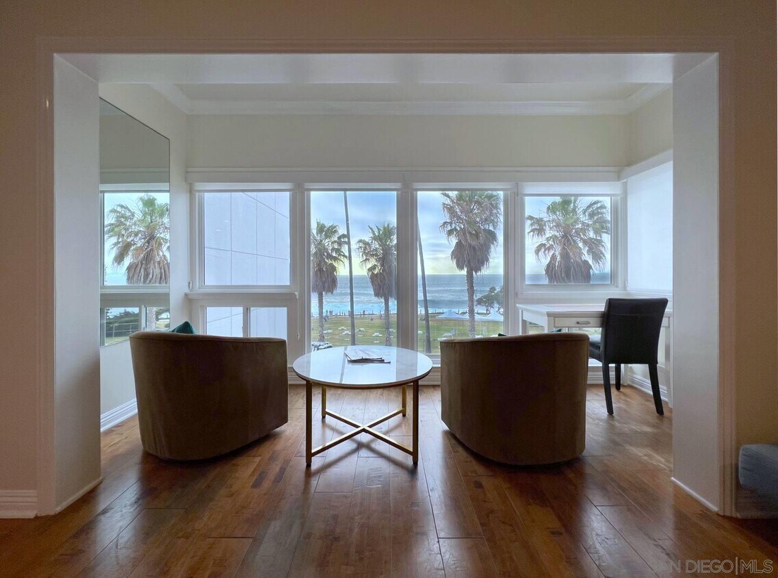 Foto principal - 1039 Coast Blvd