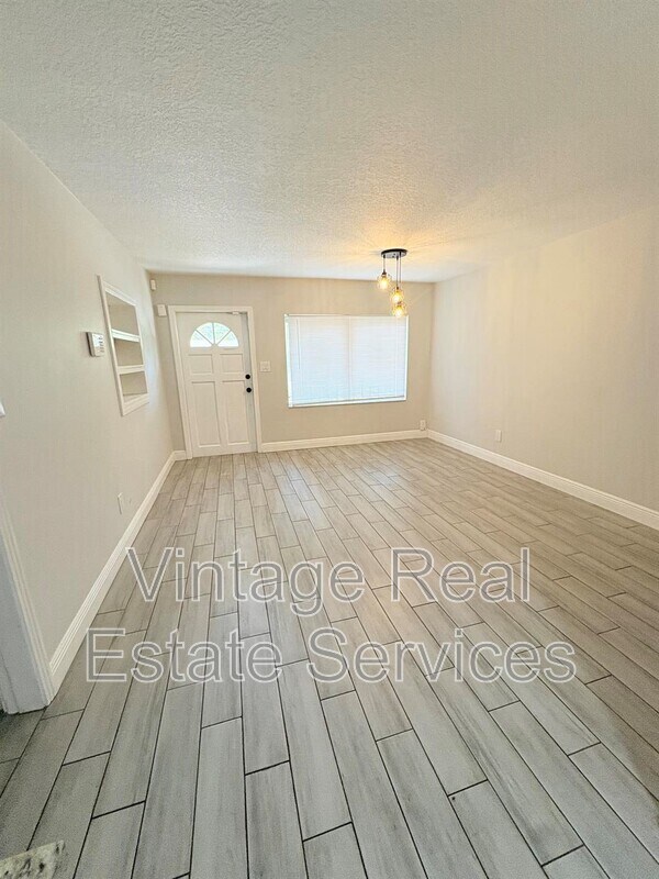 Foto del edificio - 4203 E Yukon St