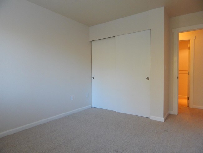 Building Photo - 11801 Ambaum Blvd SW
