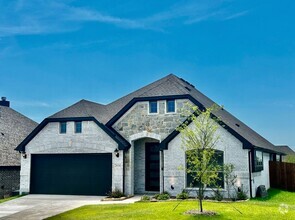 Building Photo - 2614 W Argyle Ln