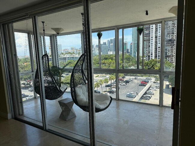 Foto del edificio - 145 SE 25th Rd