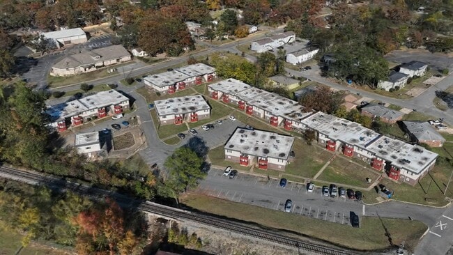  - Parkway Crossing Apartments