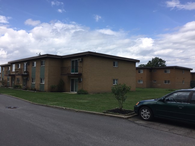 Building Photo - 26660 Tungsten Rd