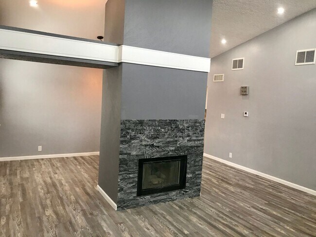Building Photo - Complete Remodel In Highly Desirable NE He...