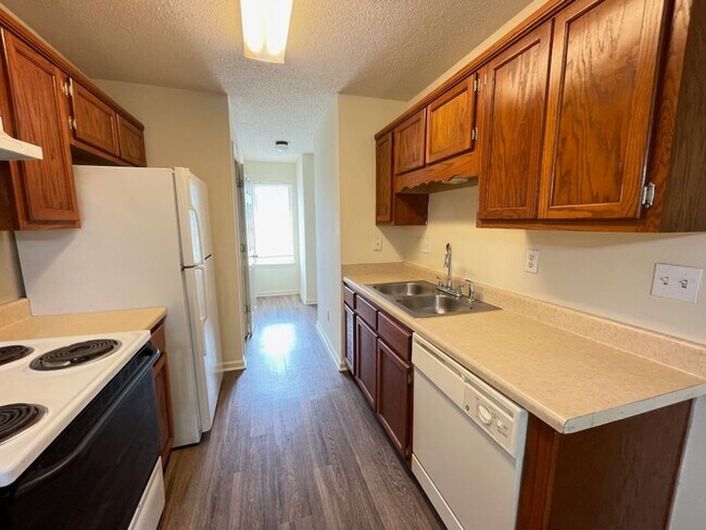 Foto del edificio - Bailey Station Townhomes