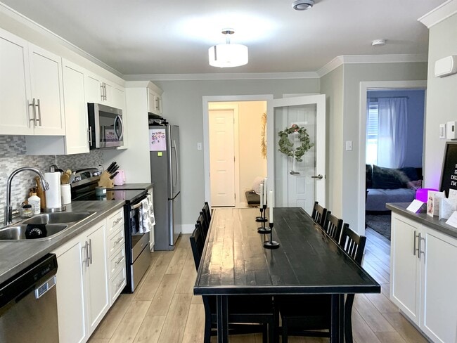 Building Photo - 56 Bay Bulls Rd