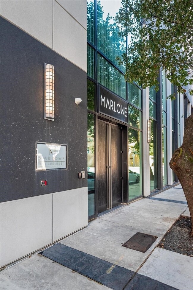 Foto del edificio - 1211 Caroline St