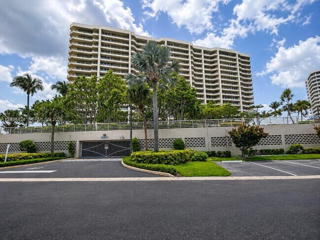 Foto del edificio - 4101 N Ocean Blvd