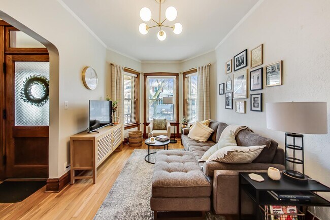Foto del edificio - 3746 N Hermitage Ave