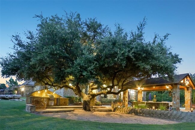 Building Photo - 122 Silverstone Dr