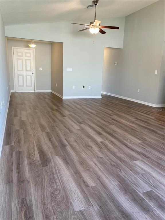 Foto del edificio - 217 Cascara Ln