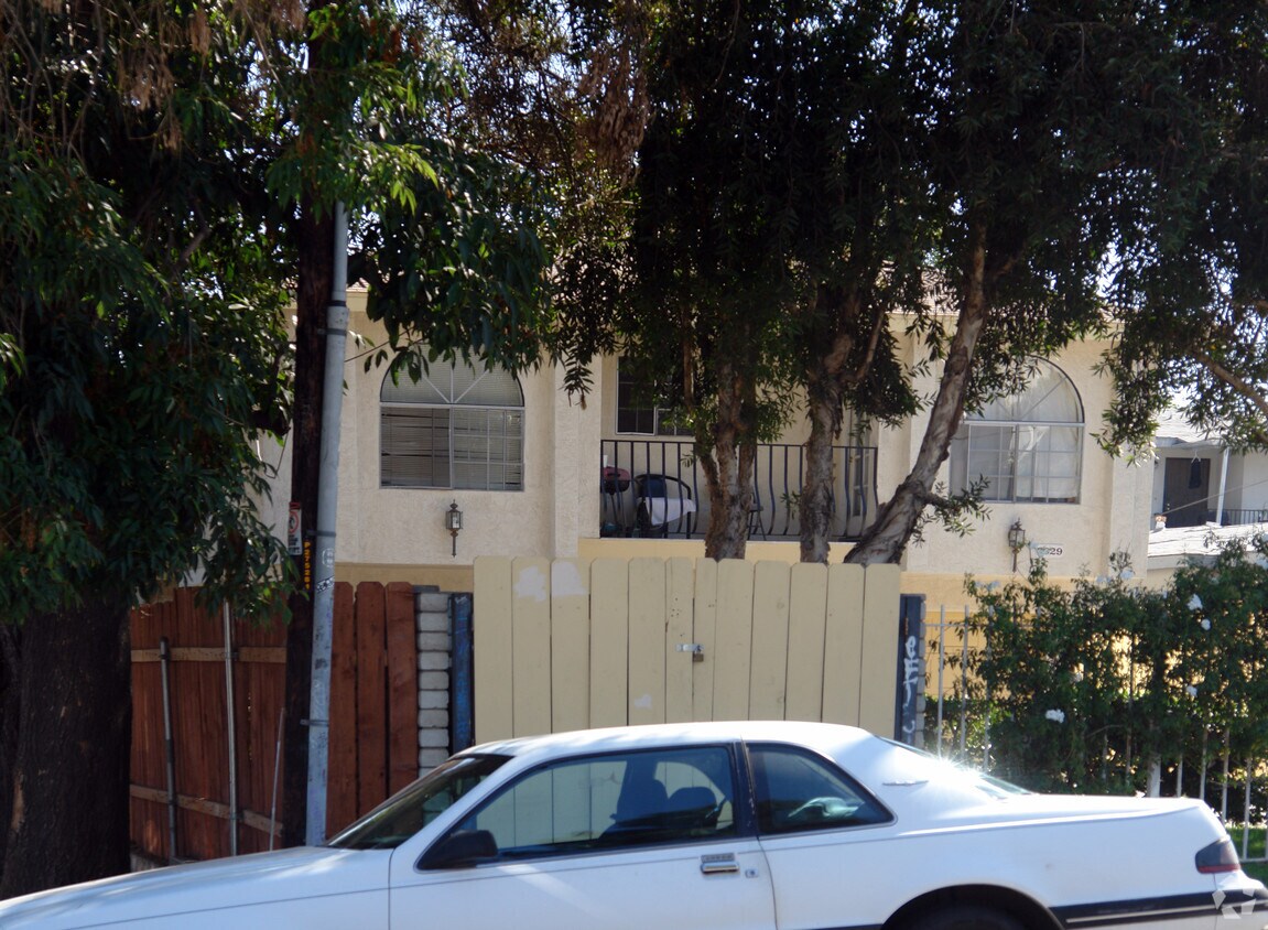 Foto del edificio - 3629 S Bonita St