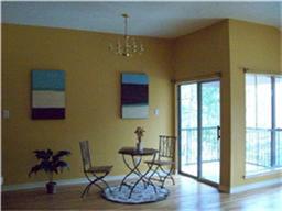 Building Photo - 8051 Bay Branch Dr