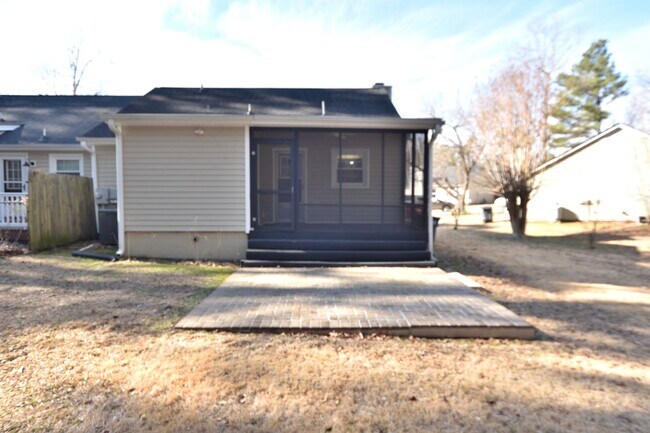 Building Photo - 253 Browning Ln