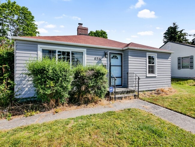 2 Bed and 1 Bath Charming Single-Family Ho... - 2 Bed and 1 Bath Charming Single-Family Ho... House