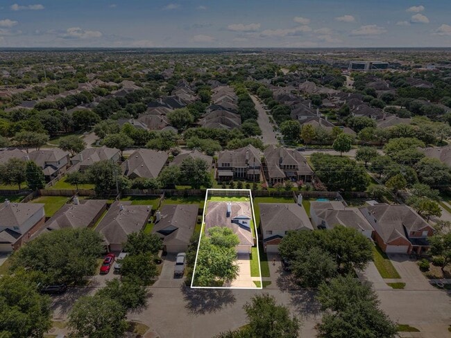 Building Photo - 6403 Applewood Forest Dr