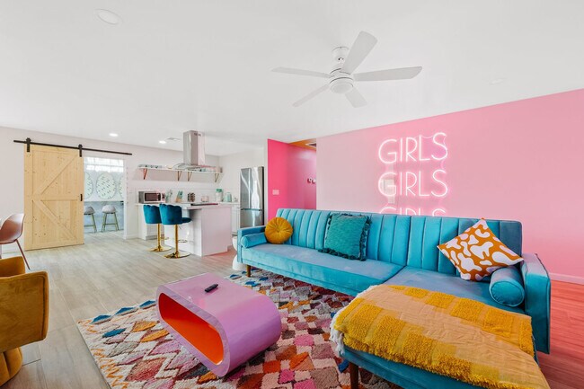 Foto del edificio - 7840 E Belleview St