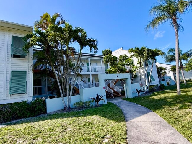 Building Photo - 273 Cypress Point Dr