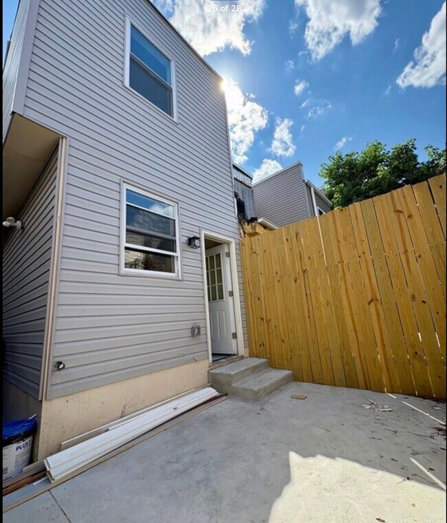 Building Photo - 2609 Earp St