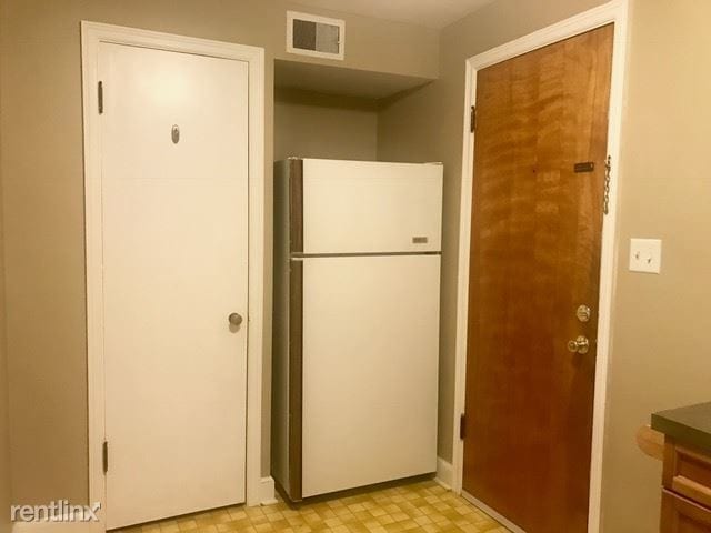 Building Photo - 2 br, 1 bath  - 459 Overlook Rd