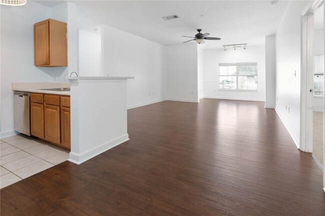 Building Photo - 8 Bridle Club Dr