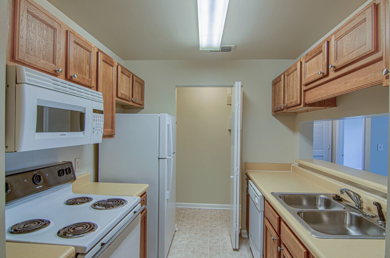 Lancaster Place 10 Kensington Manor Dr Calera, AL Apartments for