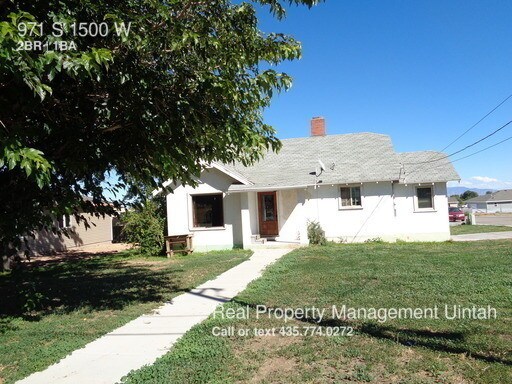 Building Photo - Pet Friendly Vernal Home