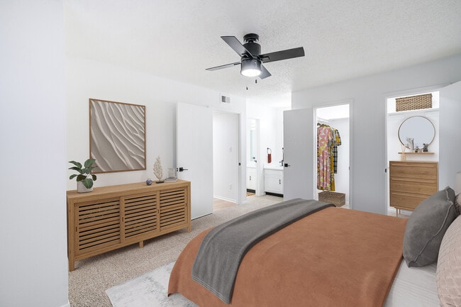 Foto del edificio - ReNew Towne Oaks