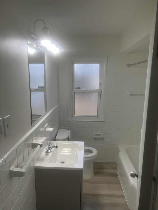 Foto del edificio - 19306 Cooley St