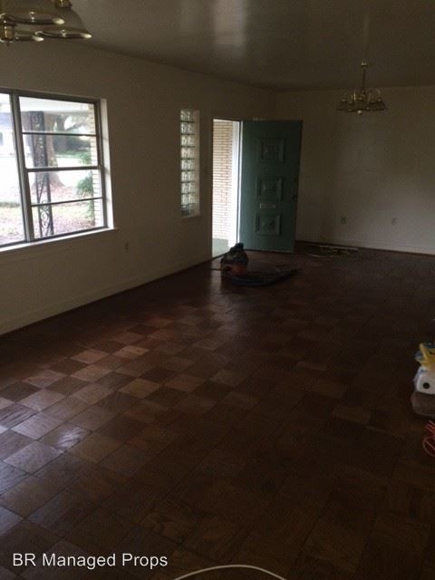 Foto del edificio - 3 br, 2 bath House - 1134 Waverly Dr.
