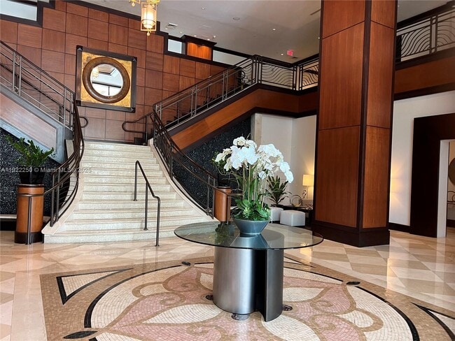 Building Photo - 610 W Las Olas Blvd