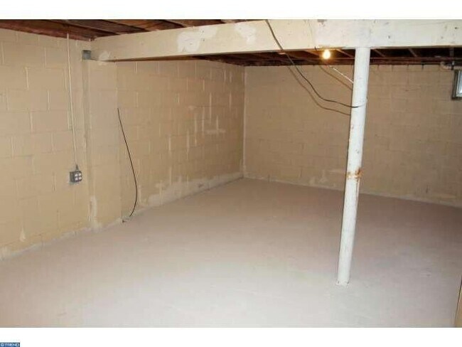 Building Photo - 39 Ardsley Avenue