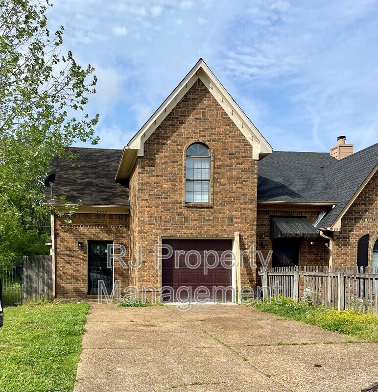Primary Photo - 5995 Cedarcrest Ct
