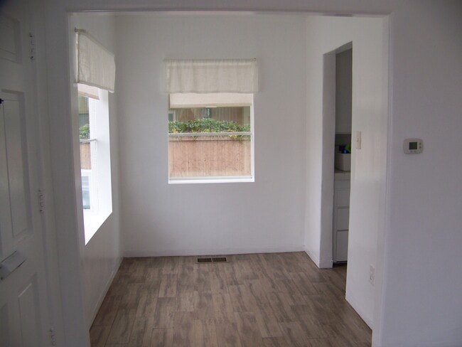 dining area - 636 10th St
