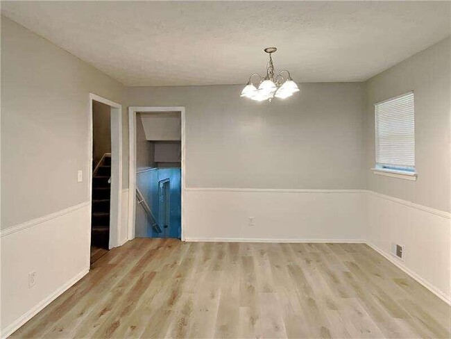 Building Photo - 486 Valenti Ct